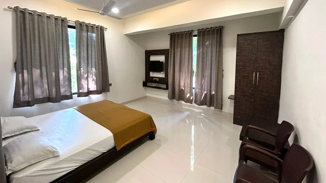 Anand Residancy AC Deluxe Room