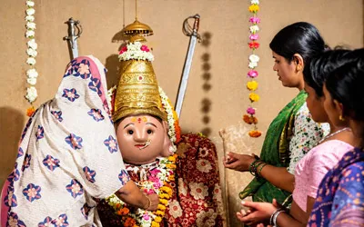 shitladevi-kelvabeach
